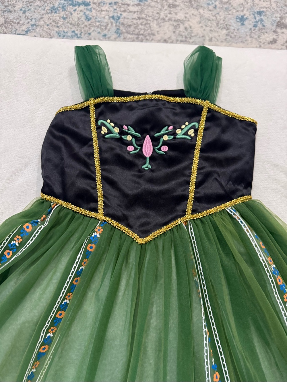 Anna Princess Dress for Girls Size 7/8 Halloween Dress-up - Picture 2 of 5